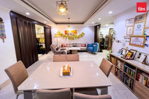 Apartment in Business Bay, Dubai 2 bedrooms, 178.8 sq.m. № 118508 - photo 2