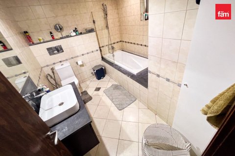 Apartment in Business Bay, Dubai 2 bedrooms, 178.8 sq.m. № 118508 - photo 20