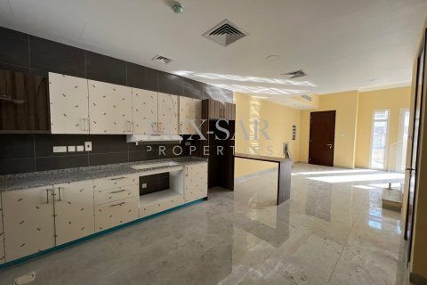 Maison de ville à Jumeirah Village Circle, Dubai, 4 chambres, 285 m², № 37318 - photo 4