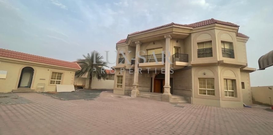 Villa en Dubai, 6 dormitorios, 1138.1 m², № 37314