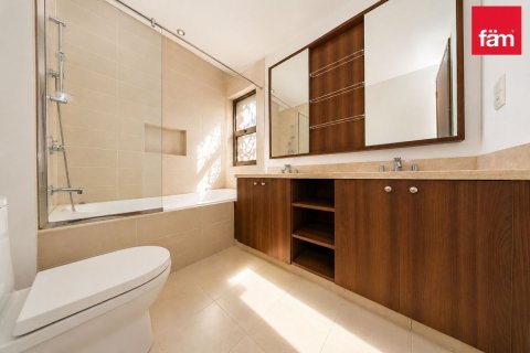 Villa en Reem, Dubai, 3 dormitorios, 219.7 m², № 139105 - foto 9