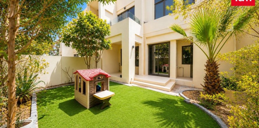 Villa en Reem, Dubai, 3 dormitorios, 219.7 m², № 139105