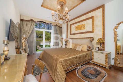 Снять в аренду квартиру в Пальме Джумейре, Дубай: 1 спальня, 175м², № 21580 - фото 5