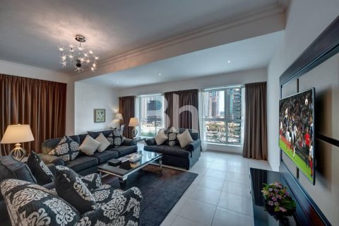 Снять в аренду квартиру в Дубай Марине, Дубай: 3 спальни, 288м², № 21560 - фото 1