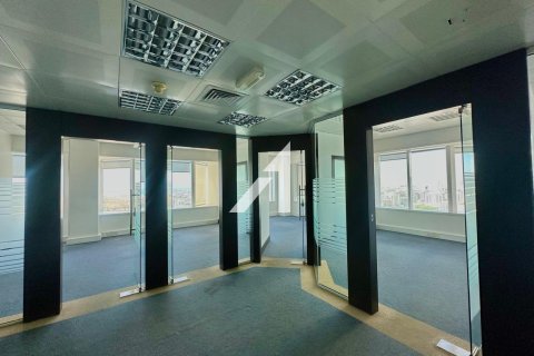 Bureau à Sheikh Zayed Road, Dubai, 186 m², № 102211 - photo 6
