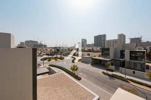 Villa in Dubai Hills Estate, Dubai 5 bedrooms, 963 sq.m. № 102216 - photo 16
