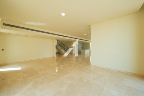 Villa in Dubai Hills Estate, Dubai 5 bedrooms, 963 sq.m. № 102216 - photo 4