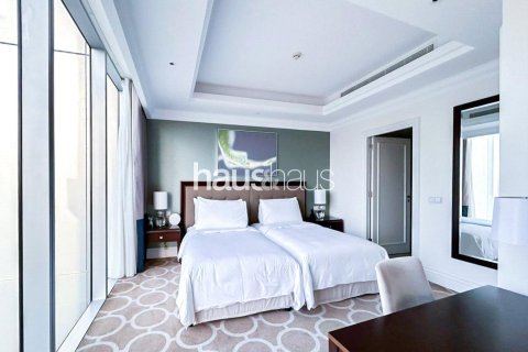 Apartment in Downtown Dubai (Downtown Burj Dubai), Dubai 2 bedrooms, 135 sq.m. № 45122 - photo 8