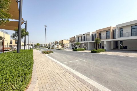 Adosado en EMAAR South, Dubai South (Dubai World Central), Dubai, 3 dormitorios, 138 m², № 45111 - foto 23