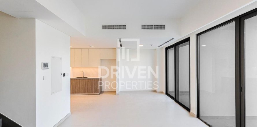 Таунхаус в The Valley, Дубай, 3 спальни, 177м², № 20312