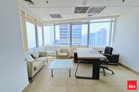 Снять в аренду офис в Дубае: 117.8м², № 47702 - фото 1