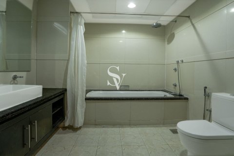 Купить квартиру в Дубай Марине, Дубай: 3 спальни, 277м², № 99893 - фото 9