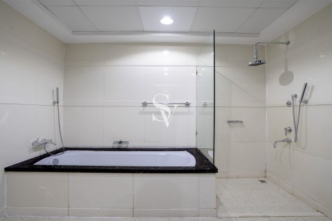 Купить квартиру в Дубай Марине, Дубай: 3 спальни, 277м², № 99893 - фото 12