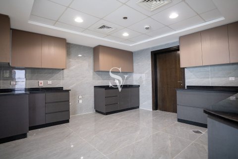 Купить квартиру в Дубай Марине, Дубай: 3 спальни, 277м², № 99893 - фото 19