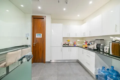 Bureau à Dubai, 461 m², № 61679 - photo 5