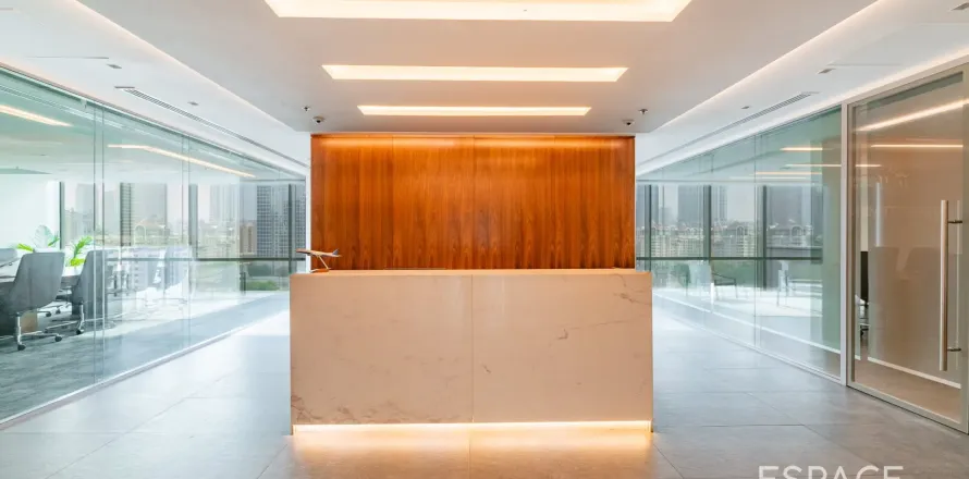 Bureau à Dubai, 461 m², № 61679