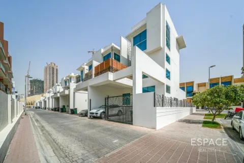 Villa à Jumeirah Village Circle, Dubai, 4 chambres, 529 m², № 61683 - photo 20