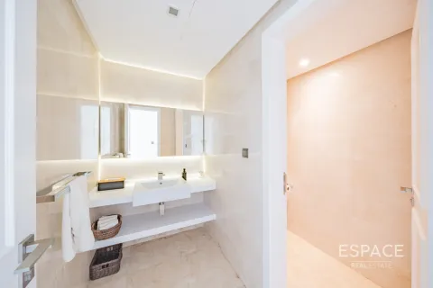 Apartment in West Avenue Tower, Dubai Marina, Dubai 4 bedrooms, 377 sq.m. № 61668 - photo 17