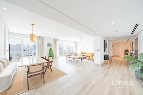 Apartment in West Avenue Tower, Dubai Marina, Dubai 4 bedrooms, 377 sq.m. № 61668 - photo 10