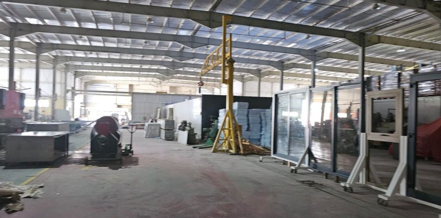 Склад в Джабаль-Али, Дубай, 980.1м², № 8233