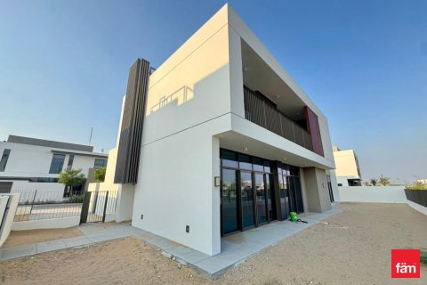 Villa in Al Furjan, Dubai 4 bedrooms, 618.1 sq.m. № 60469 - photo 1