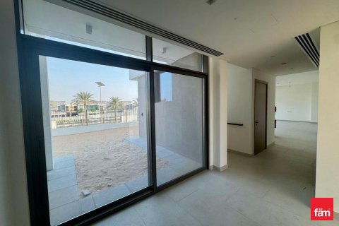 Villa in Al Furjan, Dubai 4 bedrooms, 618.1 sq.m. № 60469 - photo 8