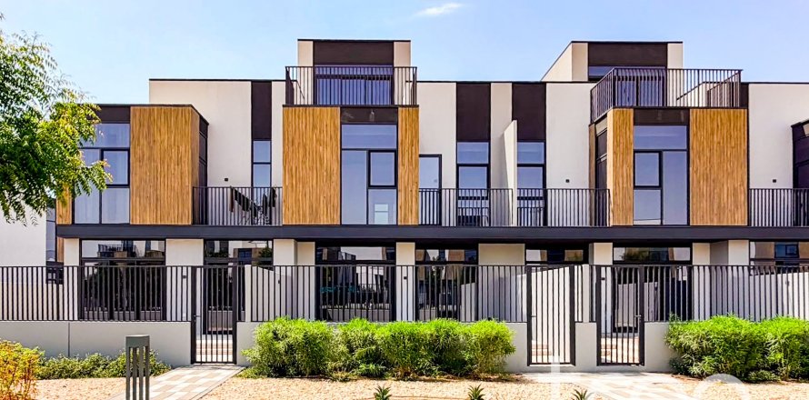 Вилла в Мудоне, Дубай, 3 спальни, 238.57м², № 134642