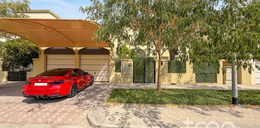 Вилла в Regional, Jumeirah Park, Дубай, 4 спальни, 402.73м², № 134580