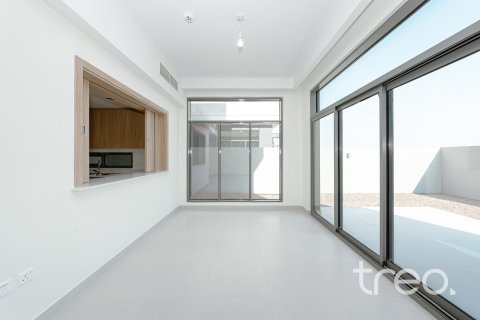Villa in Dubai South (Dubai World Central), Dubai 4 bedrooms, 306.39 sq.m. № 134650 - photo 20