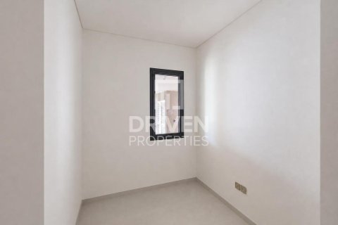 Villa en Jebel Ali, Dubai, 4 dormitorios, 670.02 m², № 128349 - foto 12