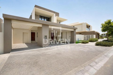 Villa en Jebel Ali, Dubai, 4 dormitorios, 670.02 m², № 128349 - foto 23