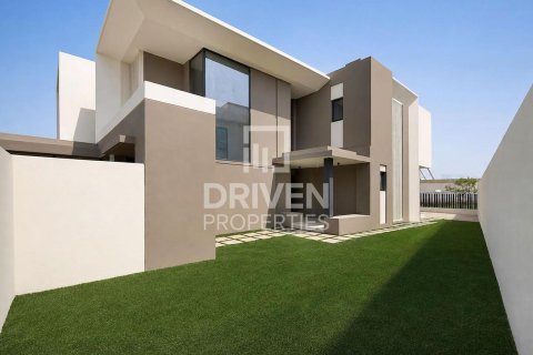 Villa en Jebel Ali, Dubai, 4 dormitorios, 670.02 m², № 128349 - foto 20