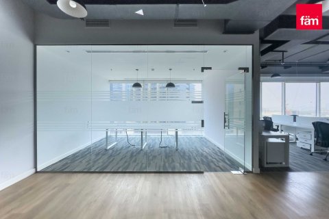 Oficina en Business Bay, Dubai, 709.7 m², № 41158 - foto 20