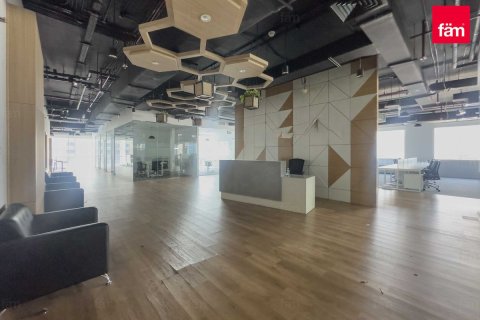 Oficina en Business Bay, Dubai, 709.7 m², № 41158 - foto 18