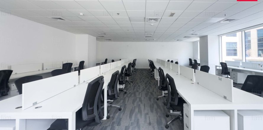 Oficina en Business Bay, Dubai, 709.7 m², № 41158