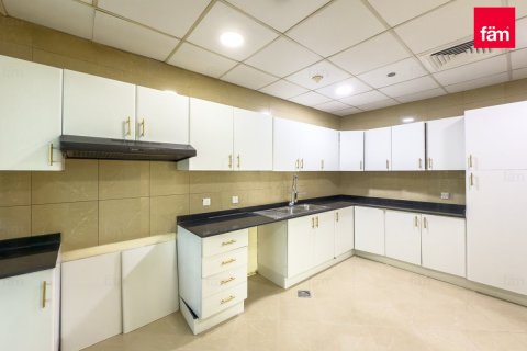 Снять в аренду квартиру в Дубай Марине, Дубай: 4 спальни, 280.8м², № 41159 - фото 19