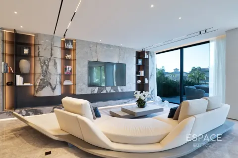 Villa in Palm Jumeirah, Dubai 5 bedrooms, 553 sq.m. № 122514 - photo 4
