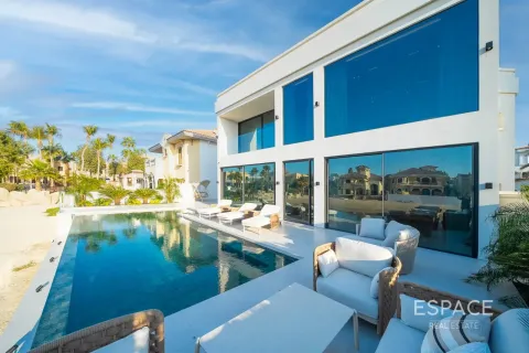 Villa in Palm Jumeirah, Dubai 5 bedrooms, 553 sq.m. № 122514 - photo 18