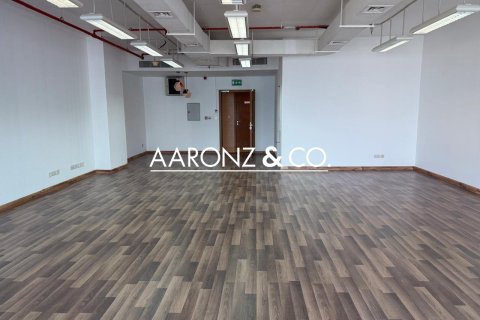 Офис в Бизнес-Бэе, Дубай, 102м², № 85373