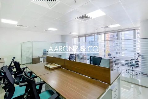 Oficina en Business Bay, Dubai, 82 m², № 85375 - foto 9