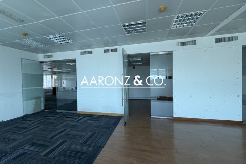 Снять в аренду офис в Sheikh Zayed Road, Дубай: 372м², № 85374 - фото 6