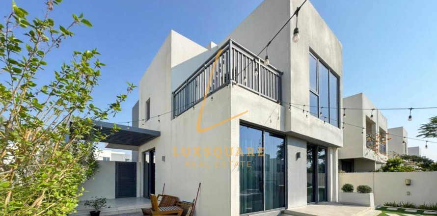Villa in Dubai Hills Estate, Dubai 4 bedrooms, 284 sq.m. № 85365