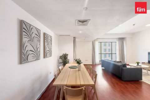 Купить квартиру в Дубае: 2 спальни, 120.2м², № 93765 - фото 4