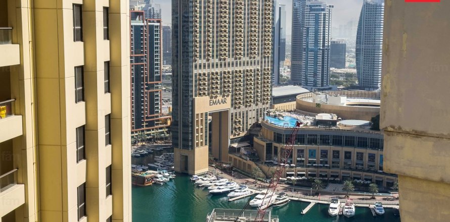 Квартира в Дубае, 2 спальни, 120.2м², № 93765