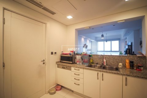 Снять в аренду квартиру в Пальме Джумейре, Дубай: 2 спальни, 165.2м², № 42729 - фото 8