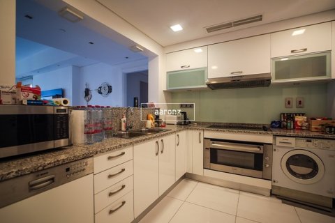 Снять в аренду квартиру в Пальме Джумейре, Дубай: 2 спальни, 165.2м², № 42729 - фото 7