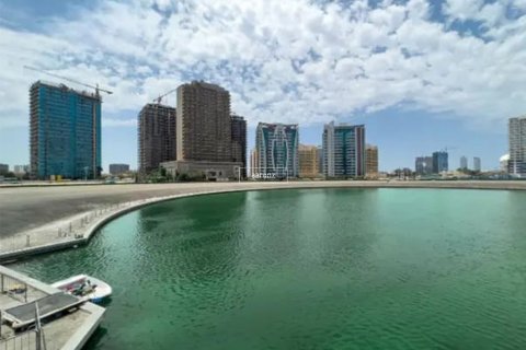 Купить апартаменты в отеле в Dubai Sports City, Дубай: 28.6м², № 42732 - фото 5