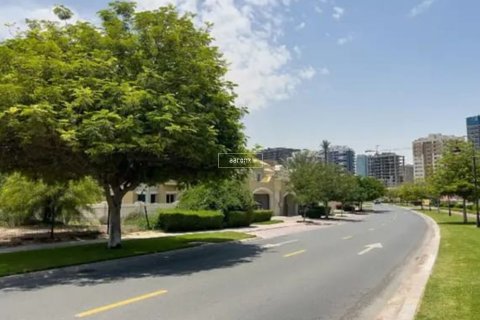 Купить апартаменты в отеле в Dubai Sports City, Дубай: 28.6м², № 42732 - фото 9