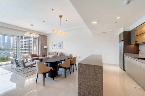 Apartment in Dubai Marina, Dubai 2 bedrooms, 134 sq.m. № 120289 - photo 15