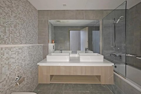 Apartment in Dubai Marina, Dubai 2 bedrooms, 135 sq.m. № 120290 - photo 5